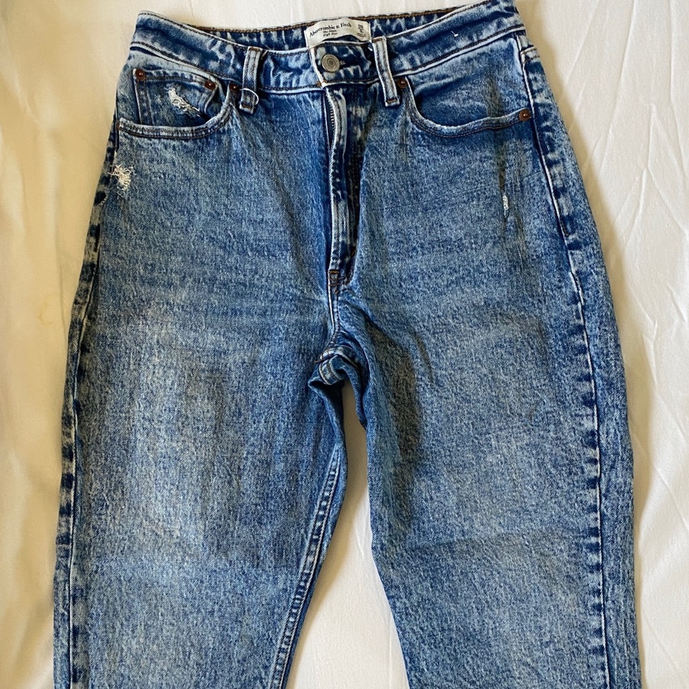 A&F The Mom High Rise (Curve Love)